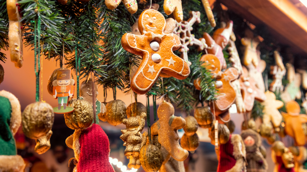 The Ultimate Guide to a Profitable Christmas Craft Season